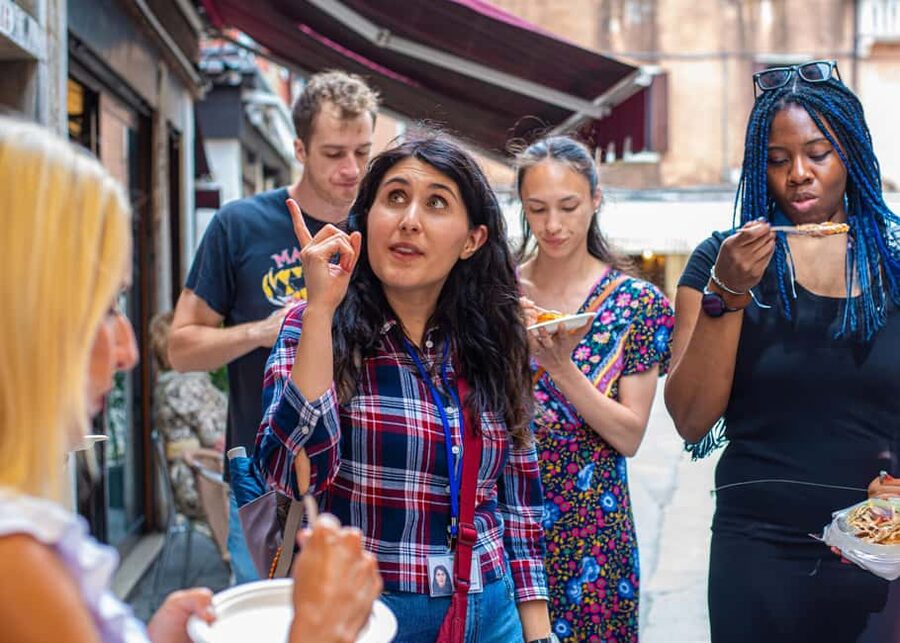 Venice: Food Tasting Tour with Cicchetti and Wine - What This Cicchetti and Wine Walk Is Really Like in Venice