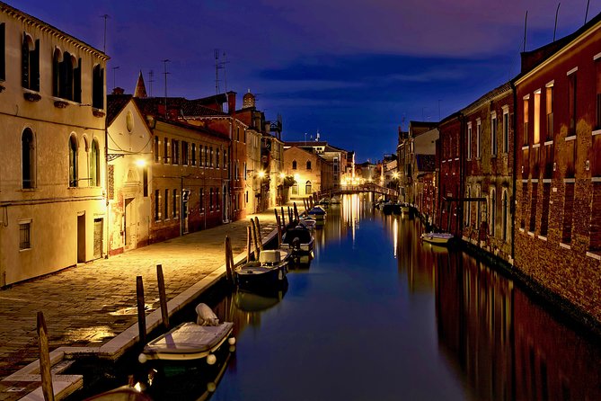 Venice Ghost & Legends Walking City Tour - Finding the meeting point before Venice goes dark