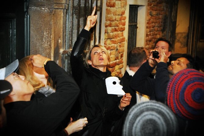 Venice Ghost Stories, Legends and Anecdotes Tour - Campo San Beneto: the butcher family tales