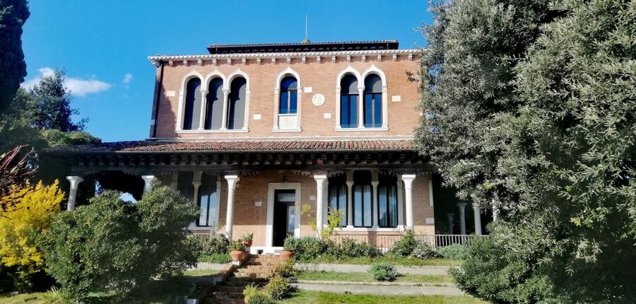 Venice: Giudecca Island Discover Walking Tour - Key things to know before you go