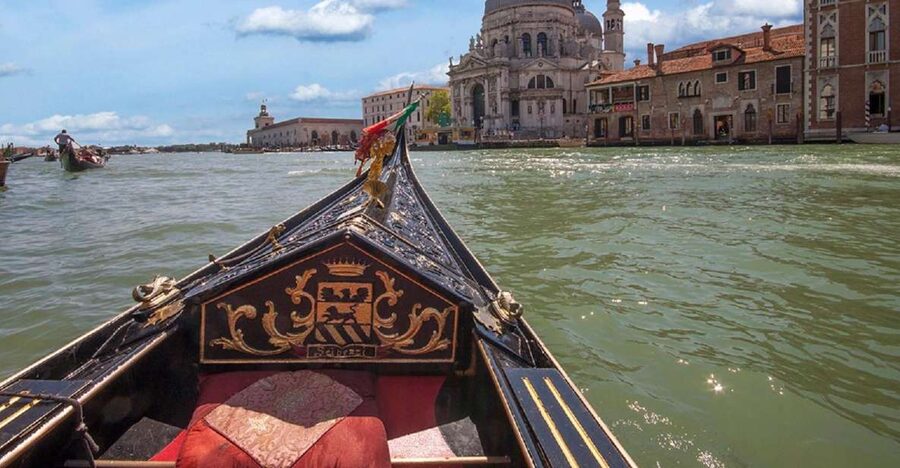 Venice: Gondola Ride and Dinner Experience - Where to Meet: Campo Santa Maria del Giglio to VinoVino at 7:30