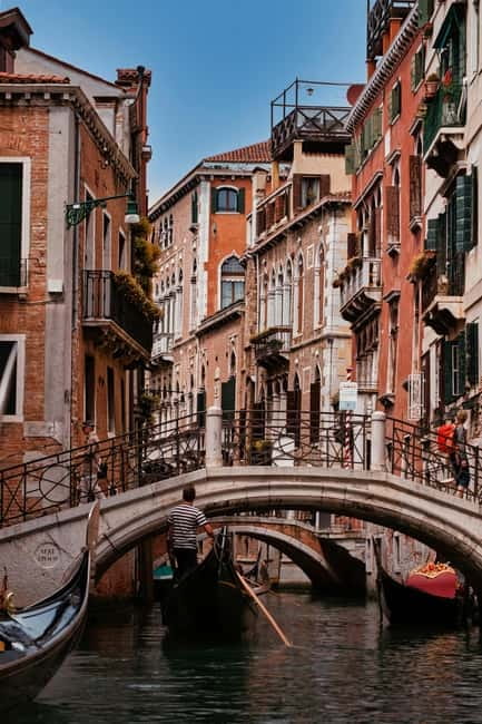 Venice: Gondola Ride under the Bridge of Sighs and Premium Audio Guide - The gondola ride: Grand Canal views and the feel of real canals