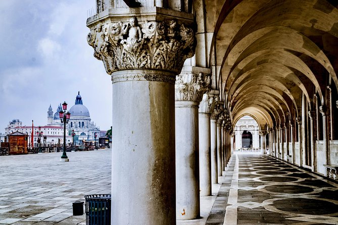 Venice Gondola ride with Skip the Line Doge's Palace tour - Inside Doge’s Palace With Live Audio and Skip-the-Line Entry