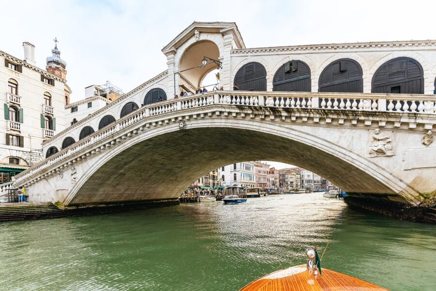 Venice: Grand Canal Boat Tour - Hotel Gritti and the Palazzi: The “Who Lived Here” Part