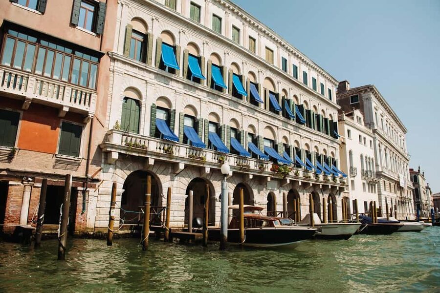 Venice: Grand Canal by Boat with Expert Guide - Stop 3: Bridge of Sighs from the water (a story-driven moment)