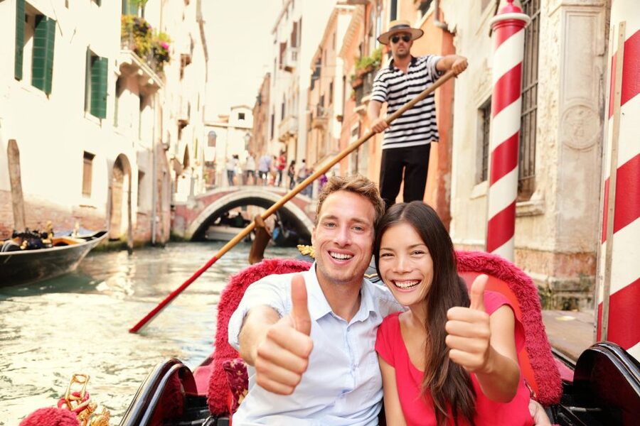 Venice: Grand Canal Gondola Experience with Live Commentary™ - Price and value: why $48 can work in Venice