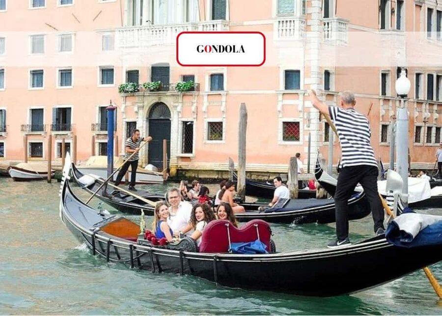 Venice: Grand Canal Gondola Experience with Live Commentary™ - The reconstructed felze and the virtual ride along the Grand Canal