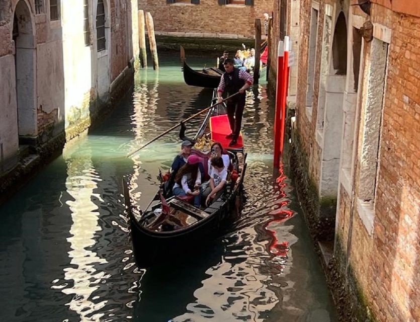 Venice: Grand Canal Gondola Experience with Live Commentary™ - What you’ll see from the gondola: Mozart’s House, La Fenice, Salute Basilica