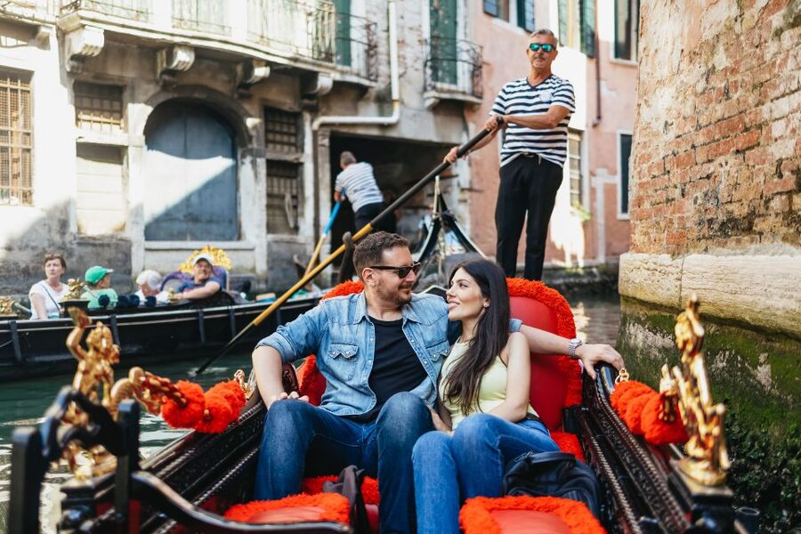 Venice: Grand Canal Gondola Ride with App Commentary - Value check: why this often beats the on-the-spot gondola price
