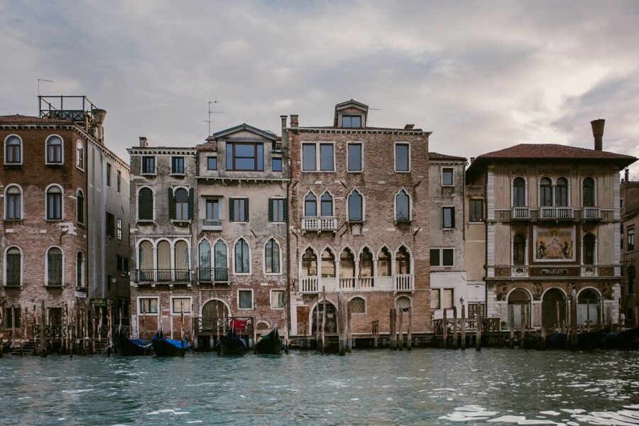 Venice: Grand Canal, Murano and Burano Half-Day Boat Tour - The Grand Canal, from water level: your shortcut to the best views