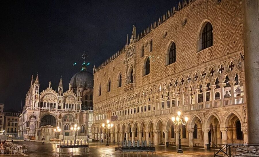Venice: Guided Night Walking Tour & Saint Mark's Basilica - The story behind the mosaics: where Venice ties itself to Saint Mark