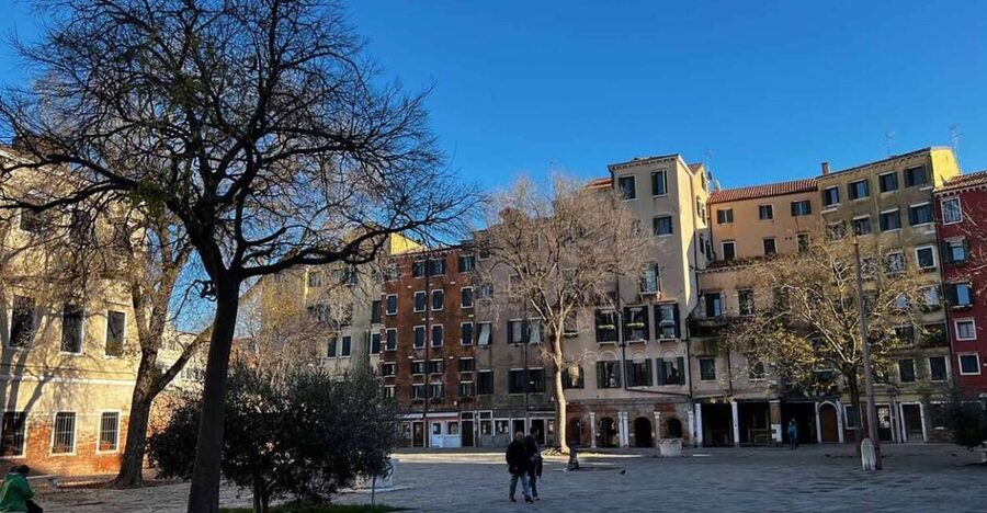 Venice: Guided Tour of the Jewish Ghetto and Synagogue Visit - Passing Five Synagogues in One Walk