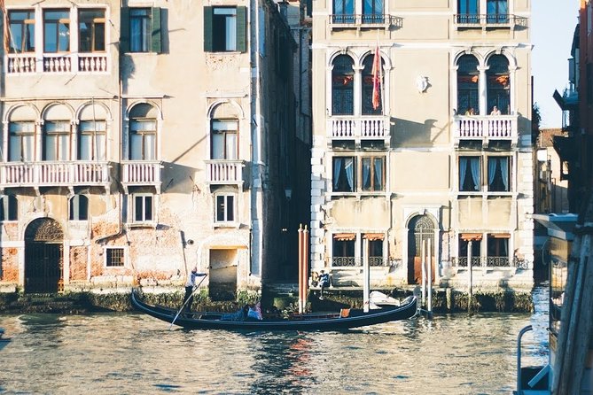 Venice Hidden Gems and Secrets Tour with a Local in Small Group - Squero di San Trovaso: gondola workshop secrets from outside