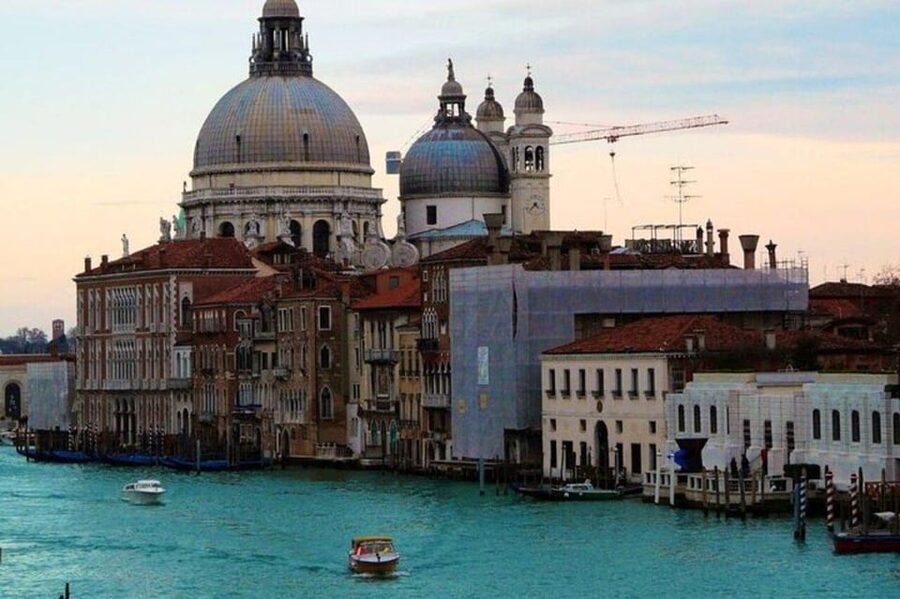 Venice: Highlights and Hidden Gems Guided Walking Tour - St. Mark’s Basilica: getting past the crowds with context