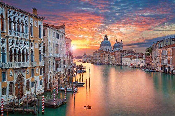 Venice Highlights Self Guided Scavenger Hunt and Walking Tour - Price and logistics: how $17.38 per group adds up