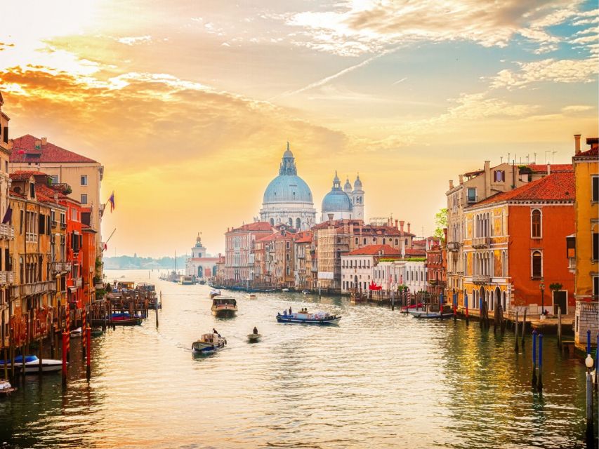 Venice: Highlights with Local Private Walking Tour & Gondola - English-Only Guide in a Private Setting: Good for Questions