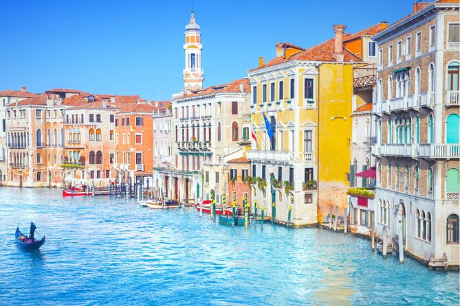 Venice Highlights with Local: Private Walking Tour & Gondola Ride - Stop 4: Teatro La Fenice Zone and a Guided Ending