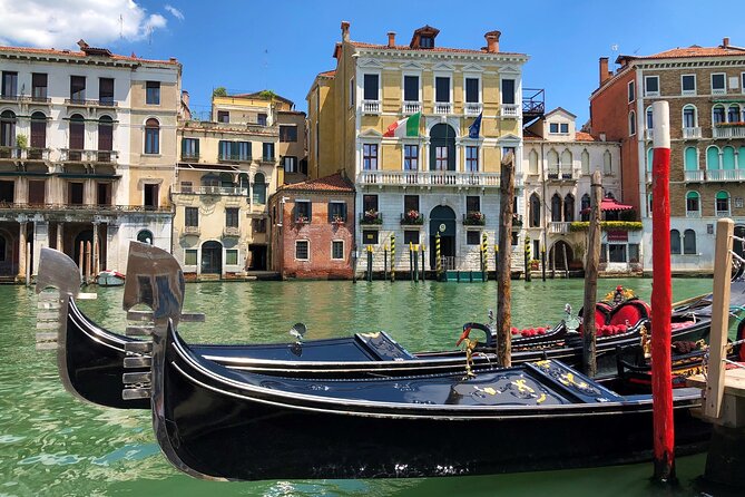 VENICE in 1 Day WOW Tour: city walk, Murano, Burano with lunch! - Pickup at 9:00 and a route that doesn’t rely on you
