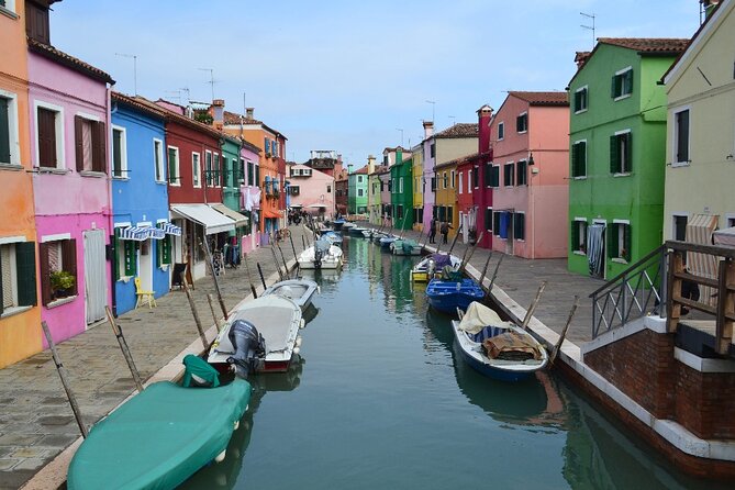 VENICE in 1 Day WOW Tour: city walk, Murano, Burano with lunch! - Burano: multicolor houses and lace, with time to wander