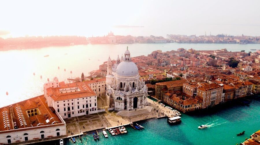 Venice in a Day: City Sightseeing Tour by Land & Water - Castello campi and canals: Campo Santa Maria Formosa and the doge burial area