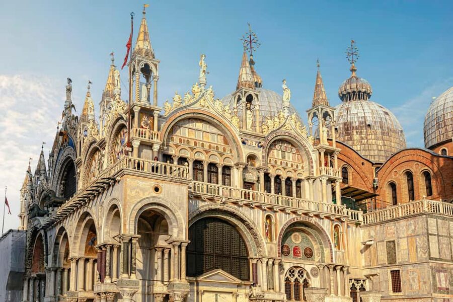 Venice: Insider Tour Rialto Market, St. Mark & Doge’s Palace - St. Mark’s Basilica: skip the line and go for the details