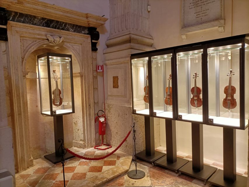 Venice: Interpreti Veneziani Concert at Church of San Vidal - Value for Money: Why $37 Can Feel Like a Steal in Venice