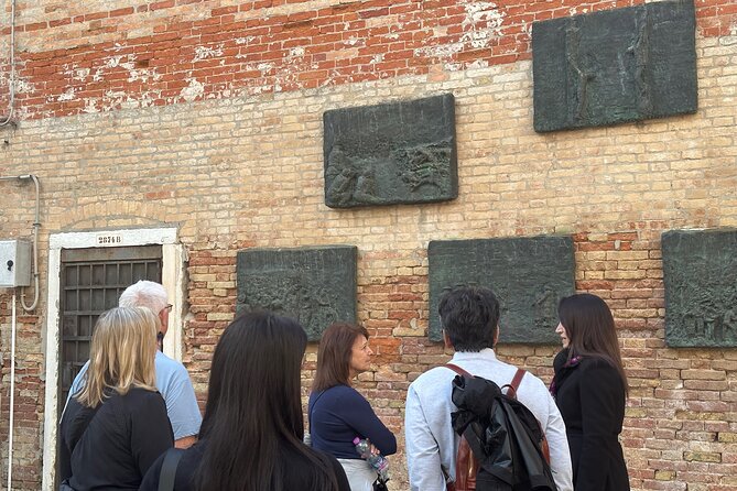 Venice Jewish Ghetto and Cannaregio Food, Wine, Sightseeing Tour - Your guide makes or breaks it: how Vanessa, Denis, and Silvia set the tone