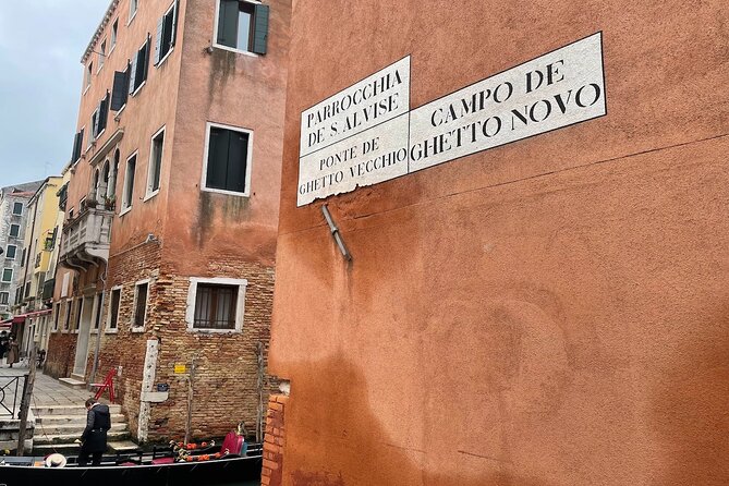 Venice: Jewish Ghetto Walking Tour with Synagogues Visit - Getting to Campo di Ghetto Nuovo without losing your afternoon