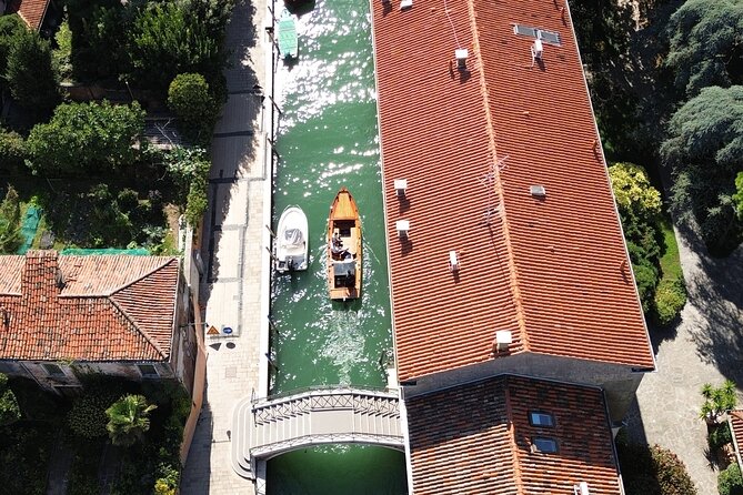 Venice Lagoon Tour with Historic Venetian Boat - Guide Style and Small-Group Energy