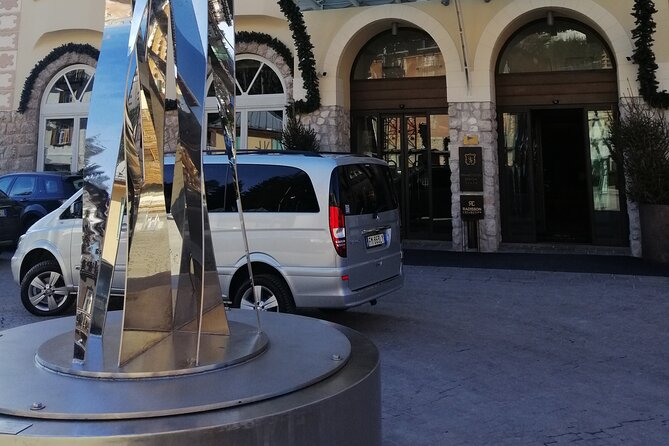 Venice Luxury Transfer To/From Marco Polo Airport & Piazzale Roma - Meet-and-Assisted Pickup in the Arrivals Hall