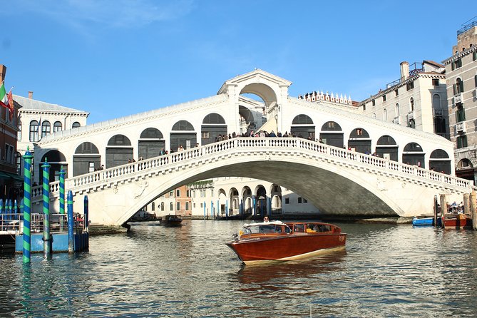Venice Marco Polo Airport Private Arrival Transfer via Motorboat - Meet-and-greet at Marco Polo: the part that decides everything
