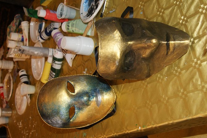 Venice Mask Workshop Class - Entering Sogno Veneziano Atelier on Calle de le Erbe