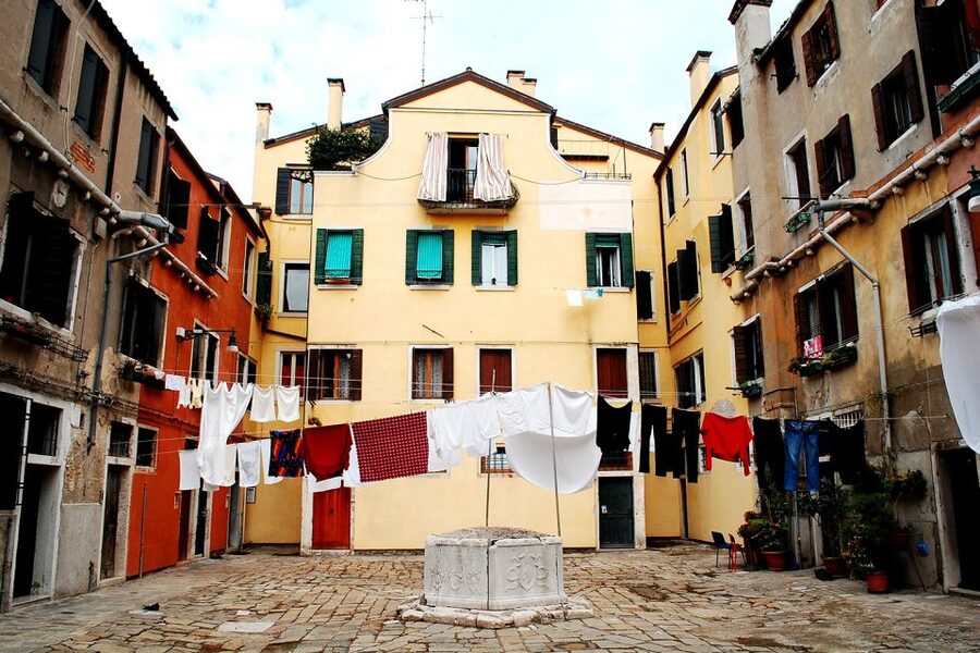 Venice: Morning Walking Tour - Campo Santa Maria Formosa and San Giovanni e Paolo: The Doges’ Burial Place