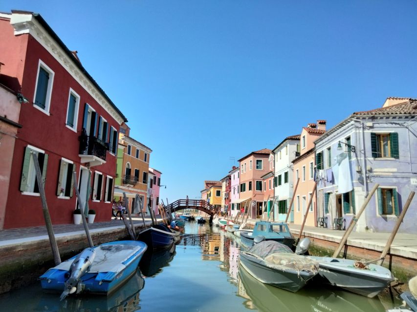 Venice: Murano and Burano Excursion - First stop: Murano’s glass factory where you can see the craft