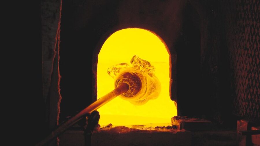 Venice: Murano Glass Factory Guided Tour with Prosecco - Getting to Murano: Fondamenta Manin and a Private Water Taxi