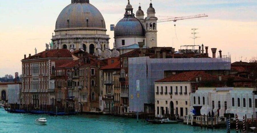 Venice: Must-See Attractions Walking Tour - Basilica dei Frari: a church stop that changes the tone of the walk