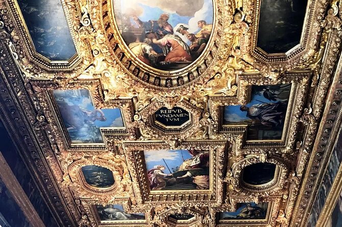 Venice Must-see: St. Mark's Basilica, Doge's Palace & Gondola - St. Mark’s Basilica visit: museum focus and terrace views