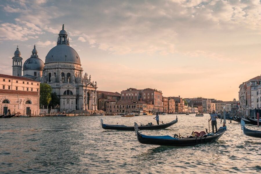 Venice: Off the Beaten Path Private Gondola Ride - Should you book this private gondola ride?