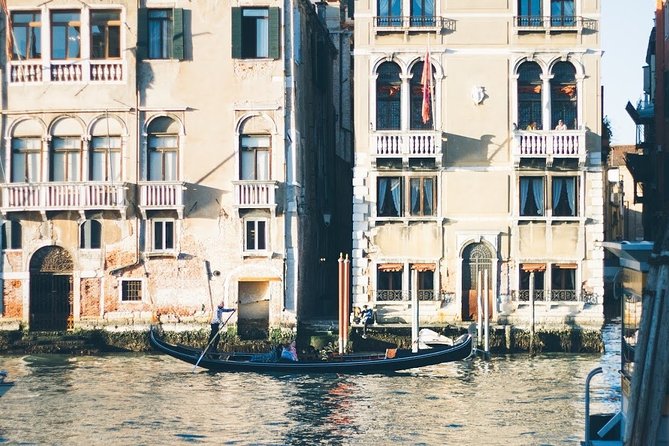 Venice Off the Beaten Path: Private Tour in Venice with a Local - Palazzi, secret gardens, and stories that make facades make sense