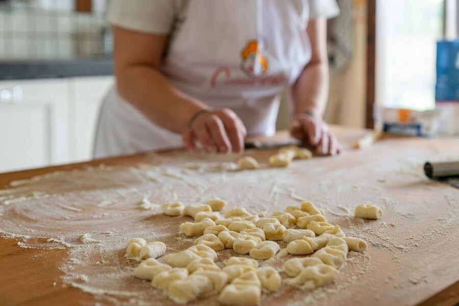 Venice: Pasta and Tiramisu Cooking Class at a Local's Home - Finding a Venetian Kitchen Where the Dough Feels Personal