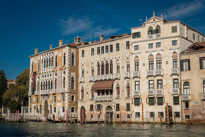 Venice Photography Masterclass - Private Photography Lesson - Grand Canal at Night: Long Exposure and Light Streak Effects