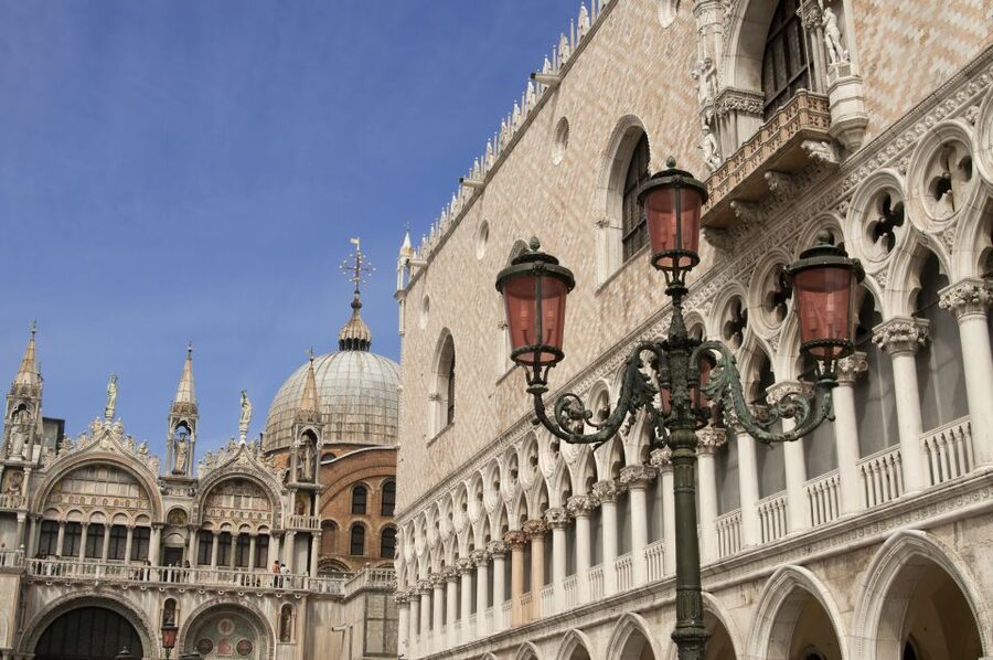 Venice: Private 2-Hour Doge's Palace Tour - Priority entry means you spend time looking, not waiting