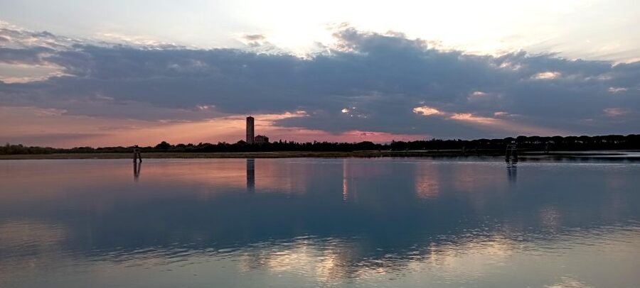 Venice: private boat tour to Murano, Burano, Torcello - A Private Lagoon Route That Starts Quiet