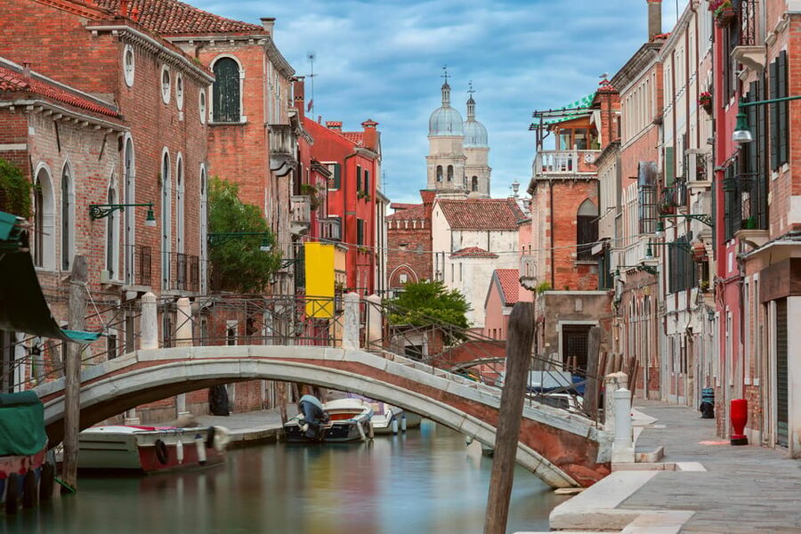 Venice: Private City Hidden Gems and Local Hotspots Tour - Customization and guide style: how you can steer your own route