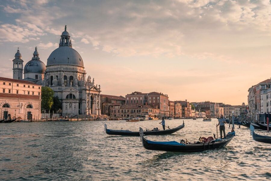 Venice : Private Custom Walking Tour With A Local Guide - Key highlights that matter in Venice