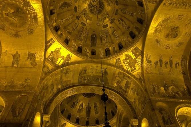 Venice Private Evening Stroll with VIP Entry to Saint Mark's After Hours - Entering Basilica di San Marco After Closing: What You’ll See