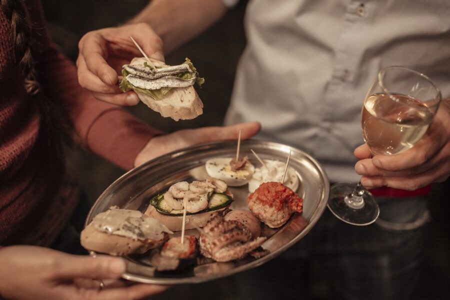 Venice: Private Food Tour – 10 Tastings with Locals - Gelato and Spritz: The Classic Pair, Done Locally