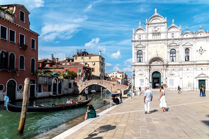 Venice Private Gondola Ride: Explore Hidden Canals and Sights - Who This Gondola Ride Is Best For