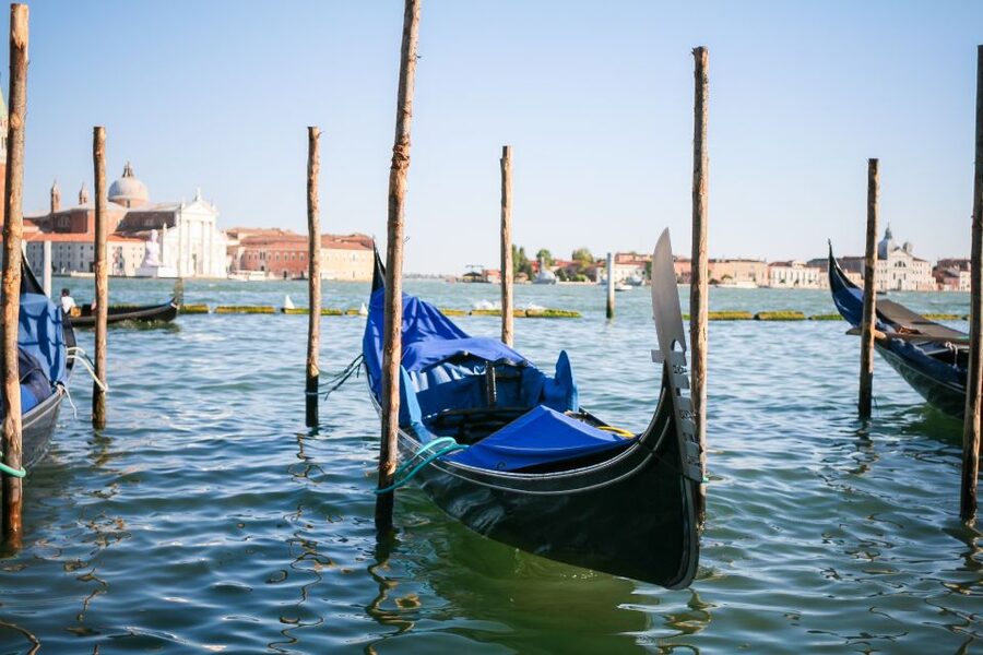 Venice: Private Gondola Tour - Grand Canal on a Gondola: The Signature Views in Real Time