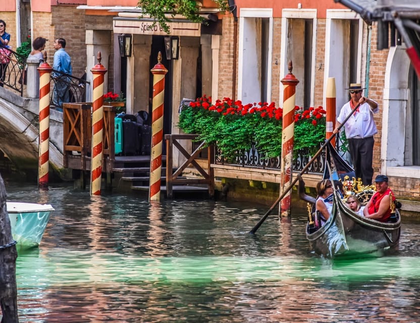 Venice: Private Grand Canal Gondola Ride from Rialto - Duration and the 30–45 minute reality check